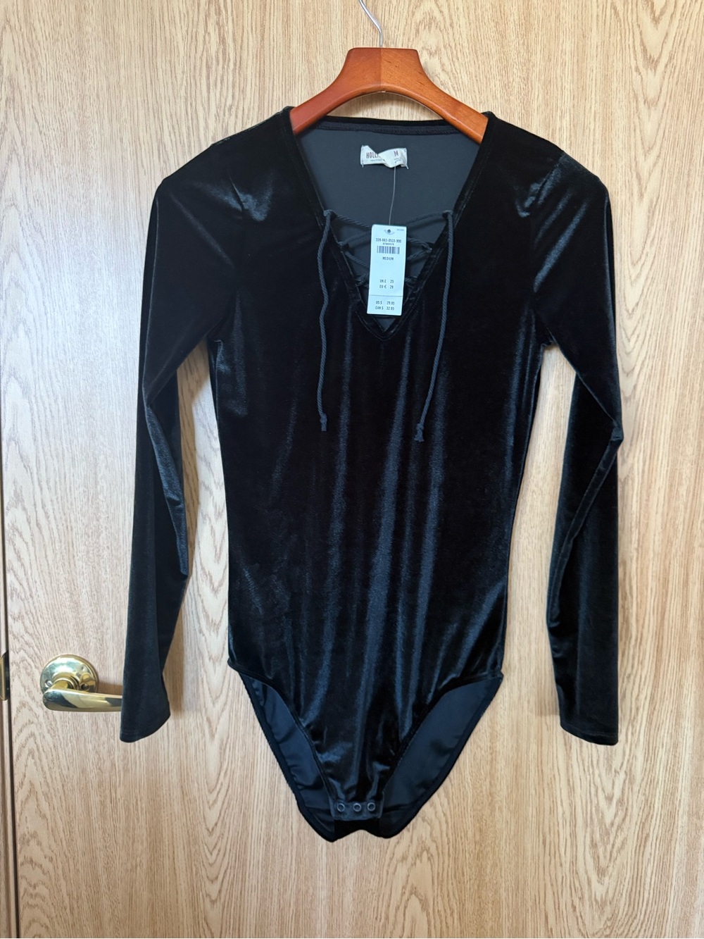 New Hollister Black Velvet Long Sleeve Bodysuit